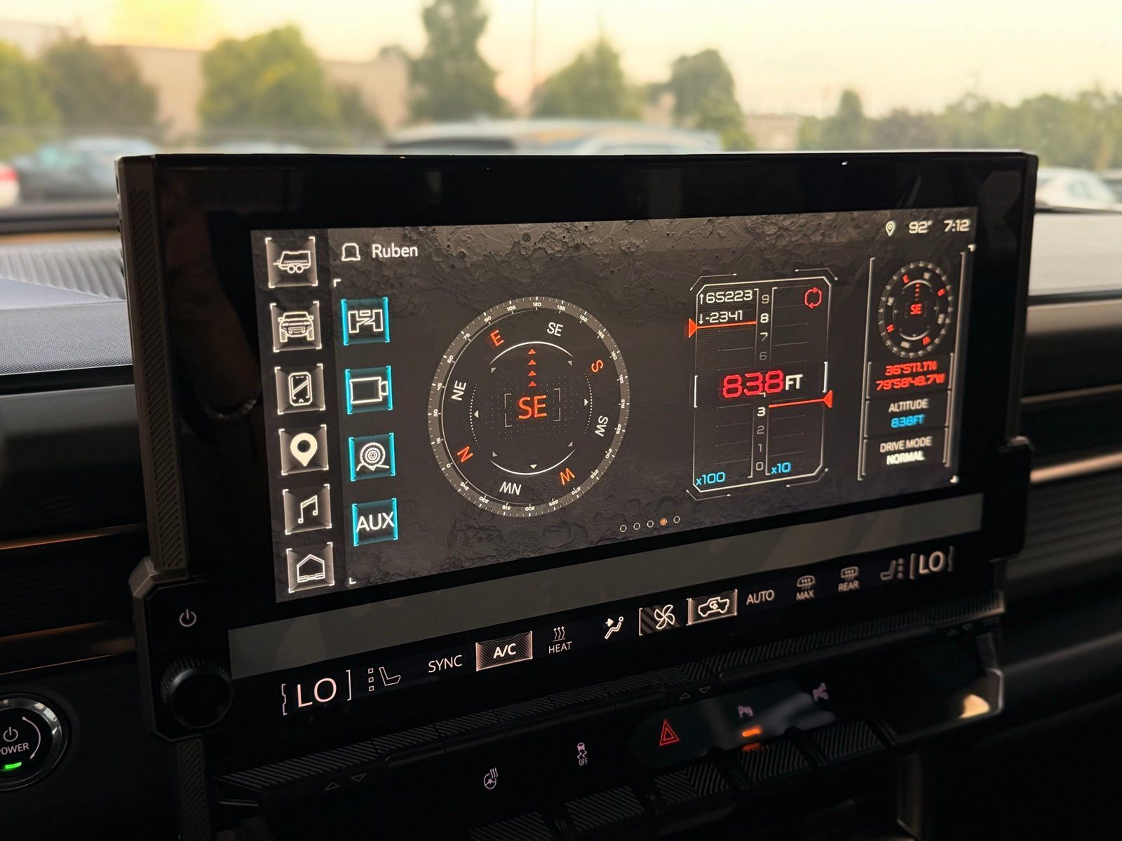 Used 2024 GMC Hummer EV 3X AWD/4WD image 56