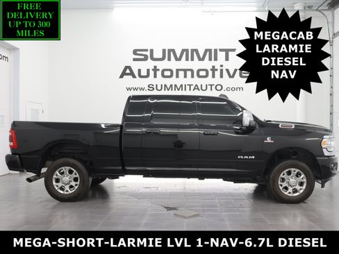Used 2024 RAM 2500 Laramie AWD/4WD image 1
