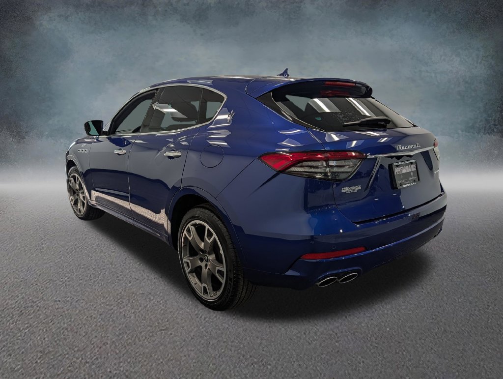 Used 2023 Maserati Levante GT AWD/4WD image 4