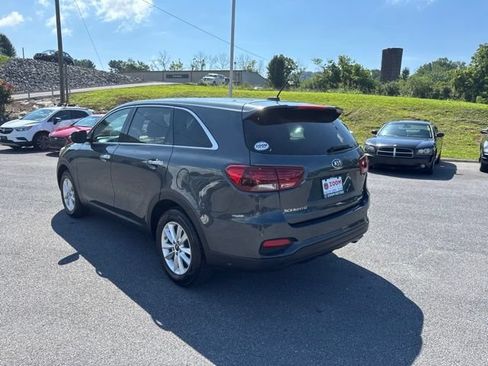 Used 2020 Kia Sorento FWD V6 image 6