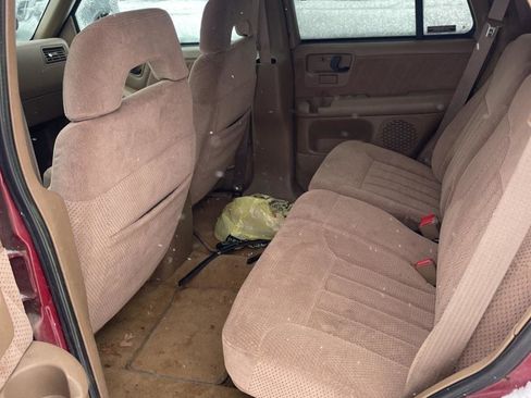 Used 1995 Chevrolet Blazer 4dr 4WD image 19