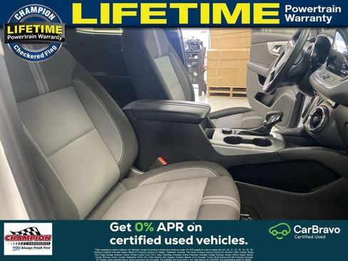 Used 2025 Chevrolet Blazer LT FWD image 29