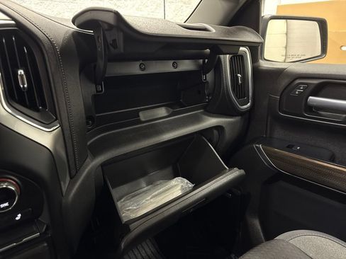 Used 2020 Chevrolet Silverado 1500 RST AWD/4WD image 27