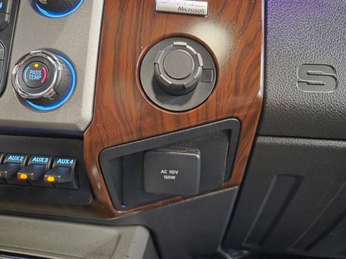 Used 2013 Ford F250 Lariat w/ Lariat Ultimate Pkg AWD/4WD image 52