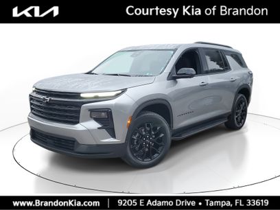 Used 2025 Chevrolet Traverse LT w/ Midnight/Sport Edition