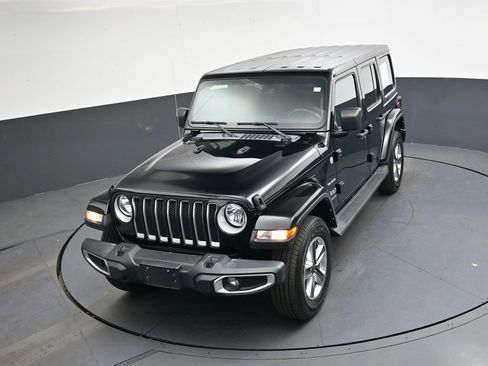 Used 2022 Jeep Wrangler Unlimited Sahara w/ Dual Top Group image 37