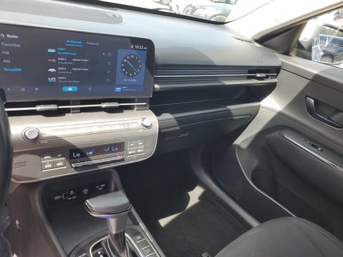 Used 2024 Hyundai Kona SEL FWD image 25