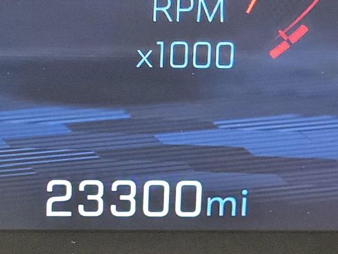 Used 2025 Chevrolet Equinox LT image 3