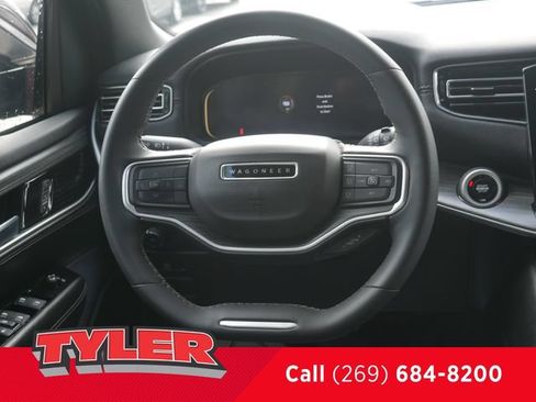 Used 2024 Jeep Wagoneer L Series II w/ Flexible Seating Group AWD/4WD image 44