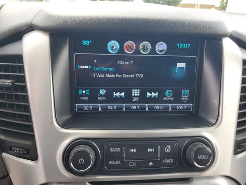 Used 2020 GMC Yukon SLE w/ SLE Value Package image 25