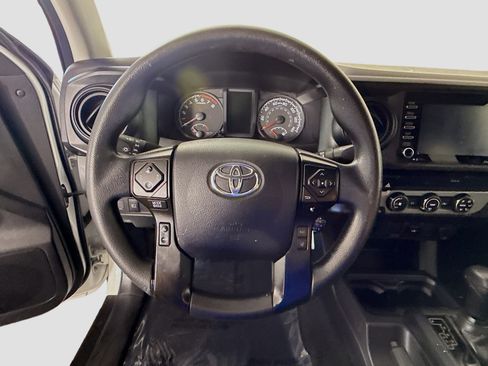 Used 2022 Toyota Tacoma SR RWD image 13
