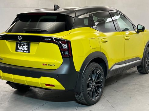 New 2026 Nissan Kicks SR w/ Cold Weather Package AWD/4WD image 5