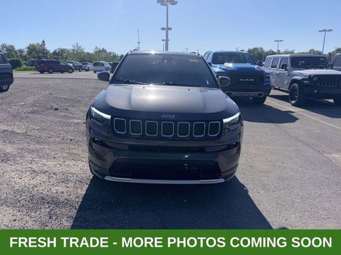 Used 2023 Jeep Compass Limited w/ Elite Group AWD/4WD image 2
