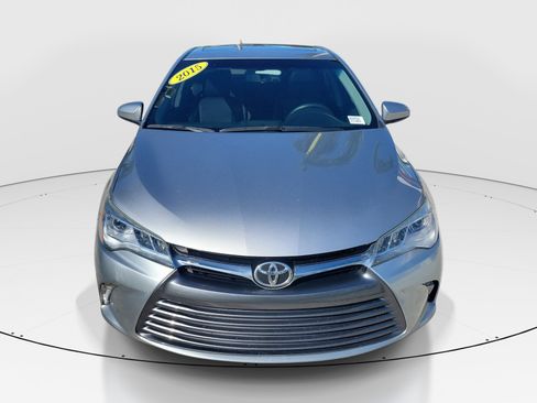 Used 2015 Toyota Camry XLE FWD image 2