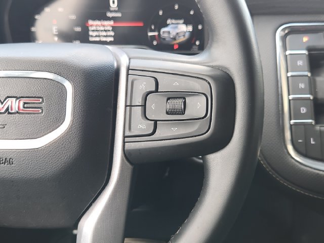 Used 2023 GMC Yukon XL SLT AWD/4WD image 29