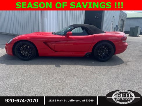 Used 2003 Dodge Viper SRT-10 image 2