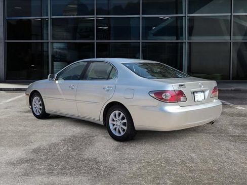 Used 2002 Lexus ES 330 FWD image 3