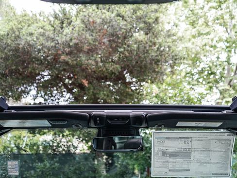 New 2026 Jeep Wrangler Unlimited Rubicon image 15