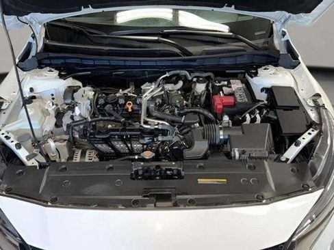 Used 2025 Nissan Altima 2.5 SV image 11