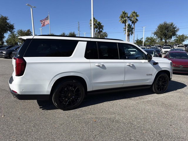 Used 2026 GMC Yukon XL AT4 Ultimate w/ LPO, Floor Liner Package AWD/4WD image 2