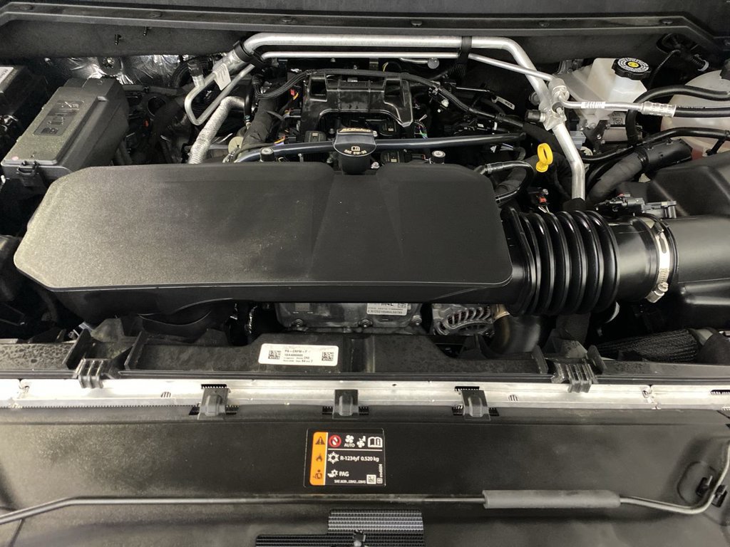 Used 2026 Chevrolet Colorado ZR2 w/ Technology Package AWD/4WD image 36