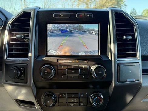 Used 2019 Ford F150 XLT w/ XTR Package image 16