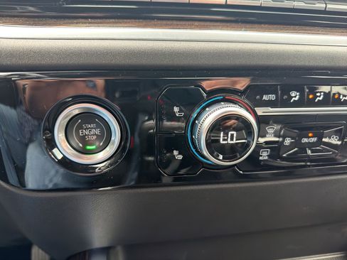 Used 2022 GMC Sierra 1500 Elevation w/ LPO, Elevation Black Package image 25