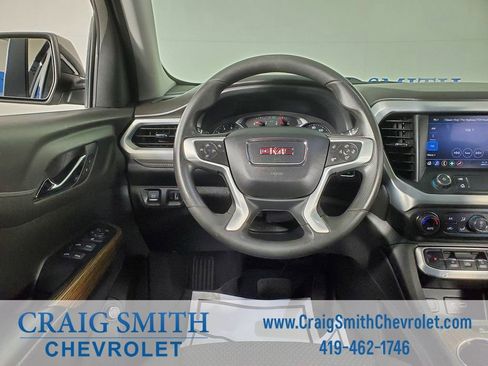 Used 2022 GMC Acadia SLE w/ Driver Convenience Package image 15