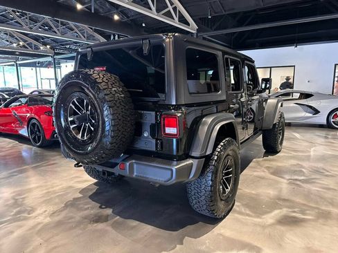 Used 2024 Jeep Wrangler Unlimited Sport AWD/4WD image 5