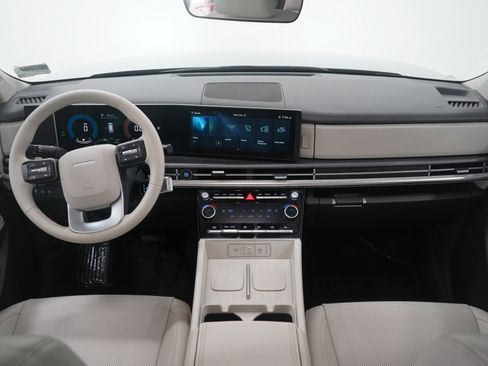 Used 2025 Hyundai Santa Fe SEL image 19