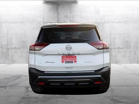 Used 2023 Nissan Rogue SL w/ SL Premium Package image 6