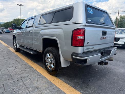 Used 2018 GMC Sierra 3500 Denali w/ Duramax Plus Package AWD/4WD image 6