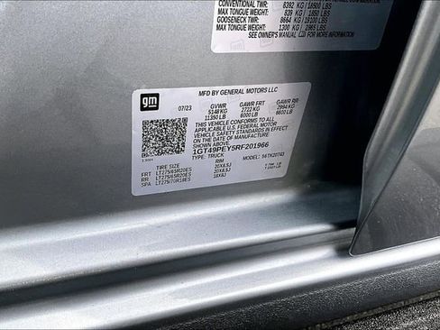Used 2024 GMC Sierra 2500 AT4 w/ AT4 Preferred Package AWD/4WD image 33