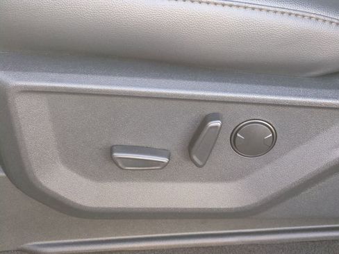 New 2025 Ford F150 Lariat w/ Equipment Group 501A Mid image 20