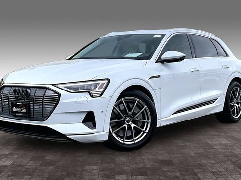 Used 2019 Audi e-tron Prestige AWD/4WD image 2