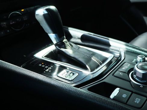 Used 2018 MAZDA CX-5 Touring image 49