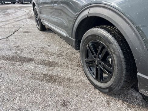 Certified 2023 Ford Explorer XLT w/ Equipment Group 202A image 27