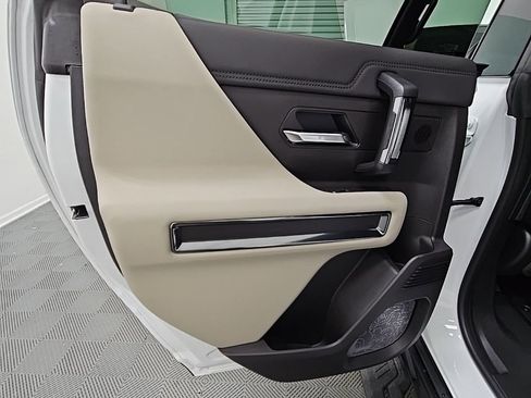 New 2026 GMC Hummer EV SUV image 36