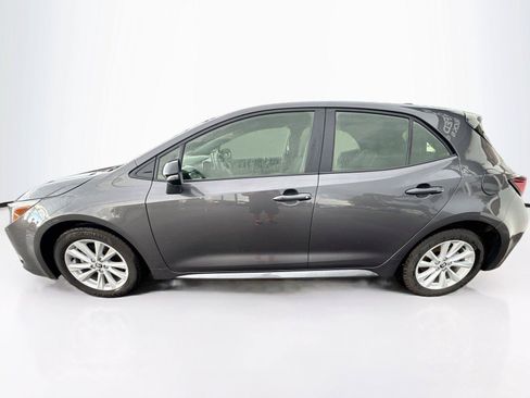 Used 2026 Toyota Corolla SE FWD image 2