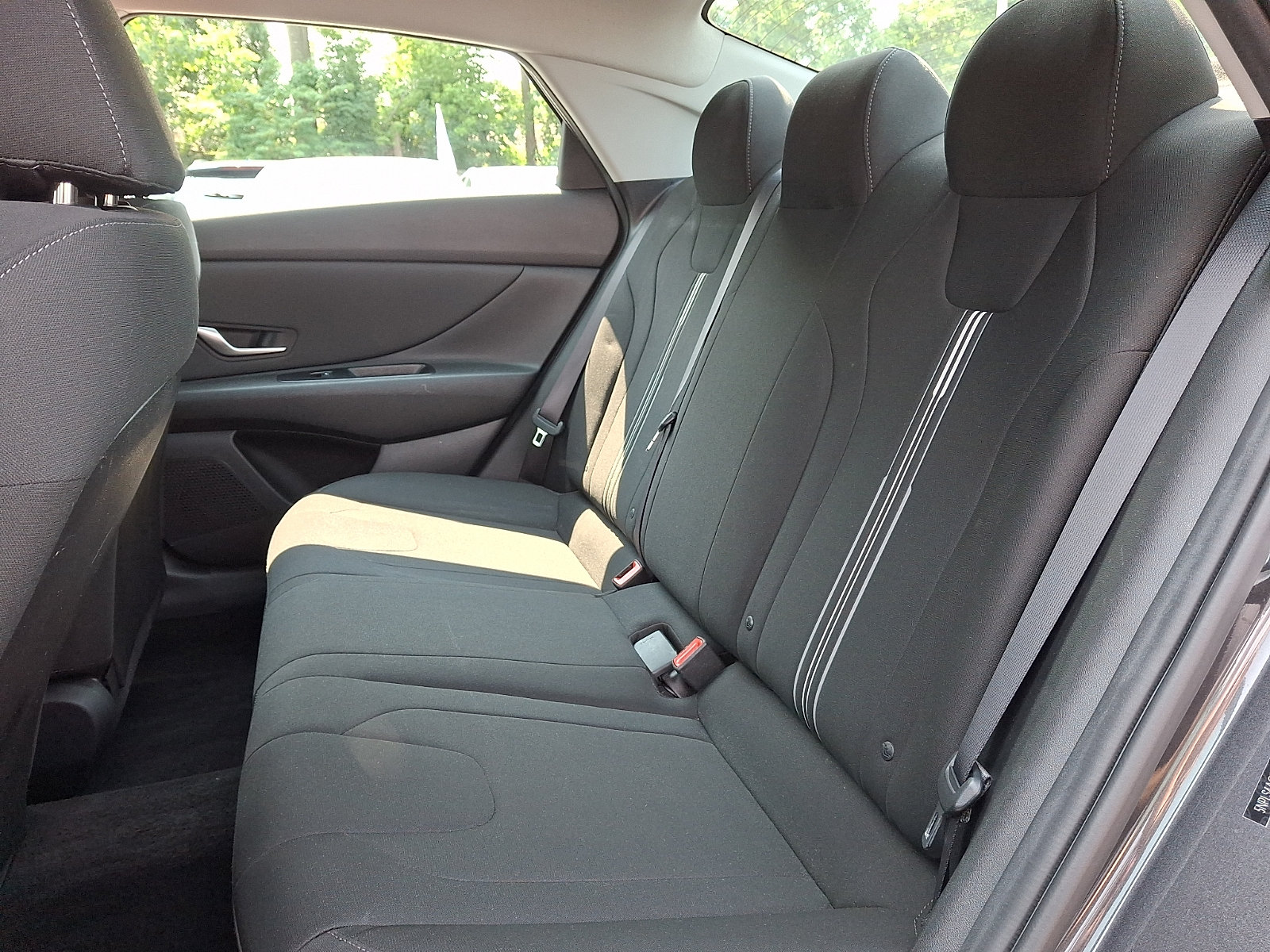 Used 2023 Hyundai Elantra SEL w/ Convenience Package FWD image 9