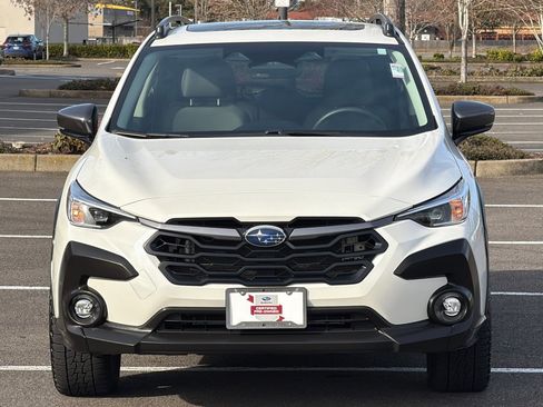 Used 2025 Subaru Crosstrek 2.0i Premium image 9