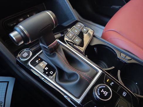 Certified 2024 Kia Sportage SX image 20