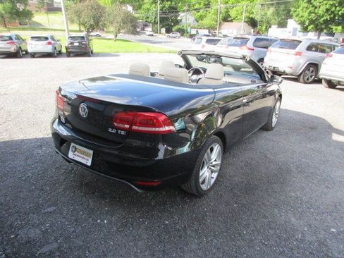 Used 2015 Volkswagen Eos Executive FWD image 17