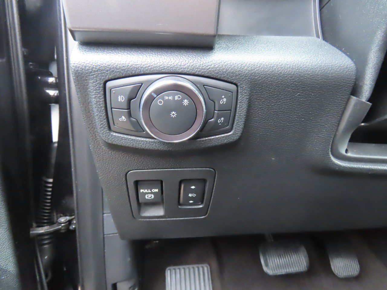 Used 2019 Ford F150 XLT w/ Equipment Group 301A Mid AWD/4WD image 26