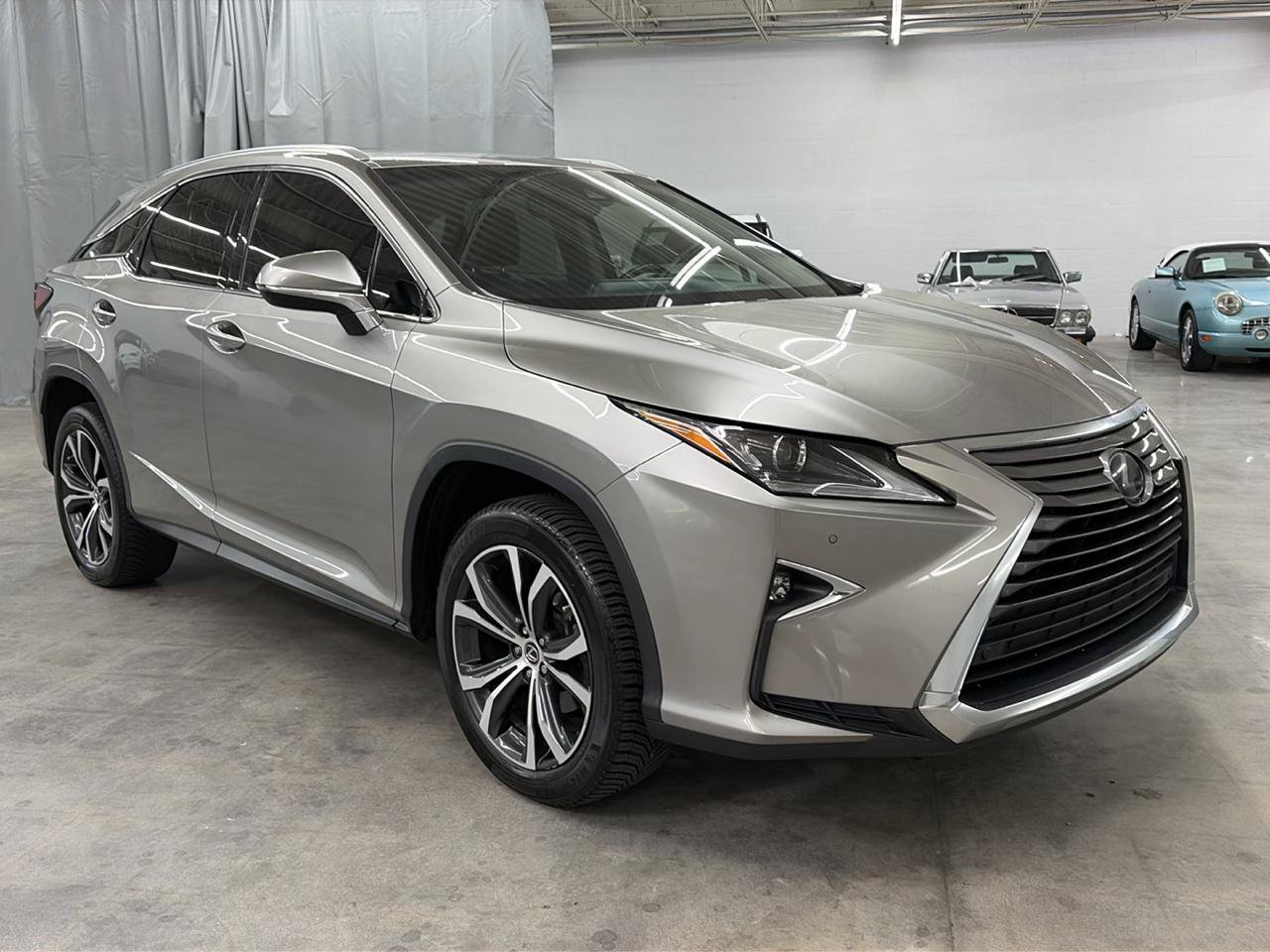 Used 2018 Lexus RX 350 FWD w/ Premium Package image 4