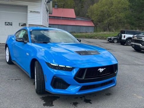 Used 2026 Ford Mustang GT RWD image 3