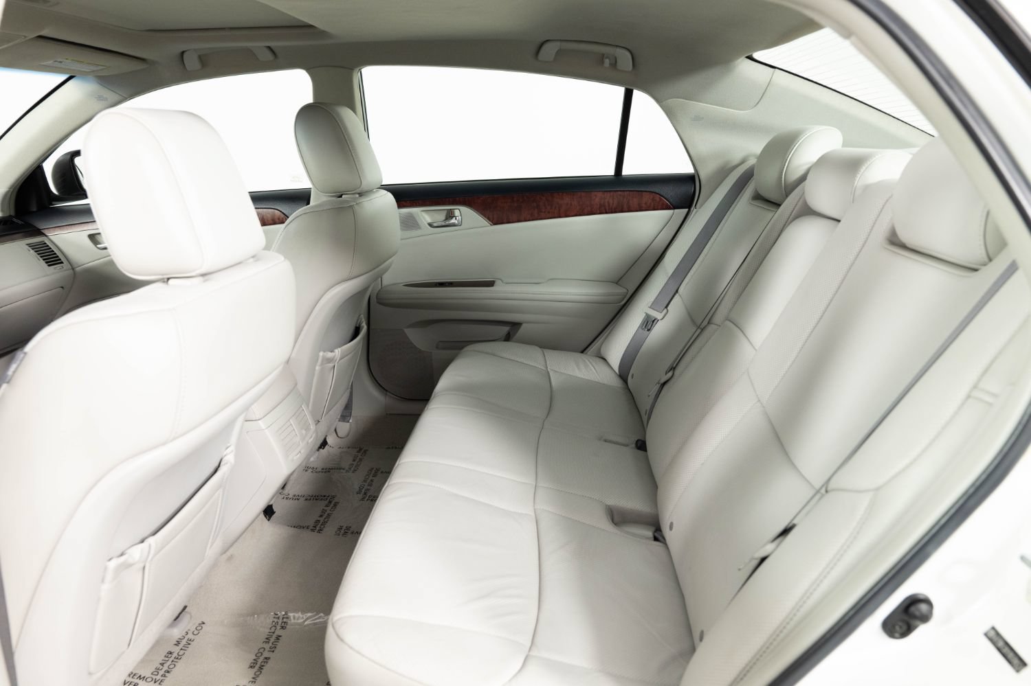 Used 2011 Toyota Avalon Limited FWD image 18