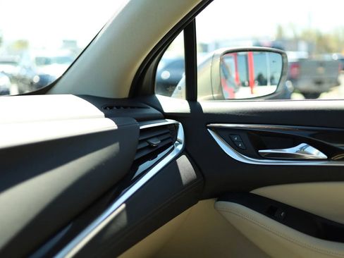 Used 2018 Buick Enclave Essence FWD image 26