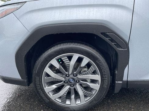 Used 2025 Subaru Forester Touring AWD/4WD image 11