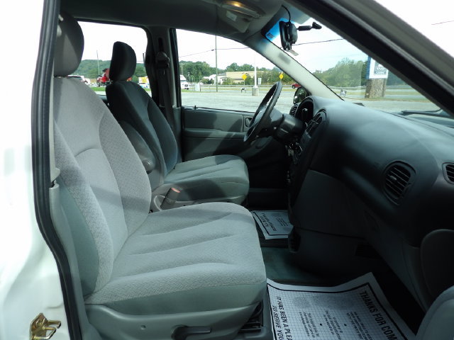Used 2006 Dodge Grand Caravan SE FWD image 14